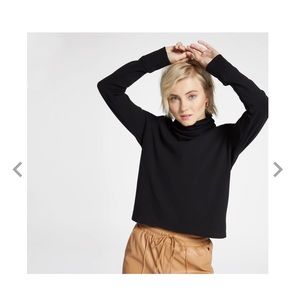 CALIA By Carrie Underwood sweatshirt